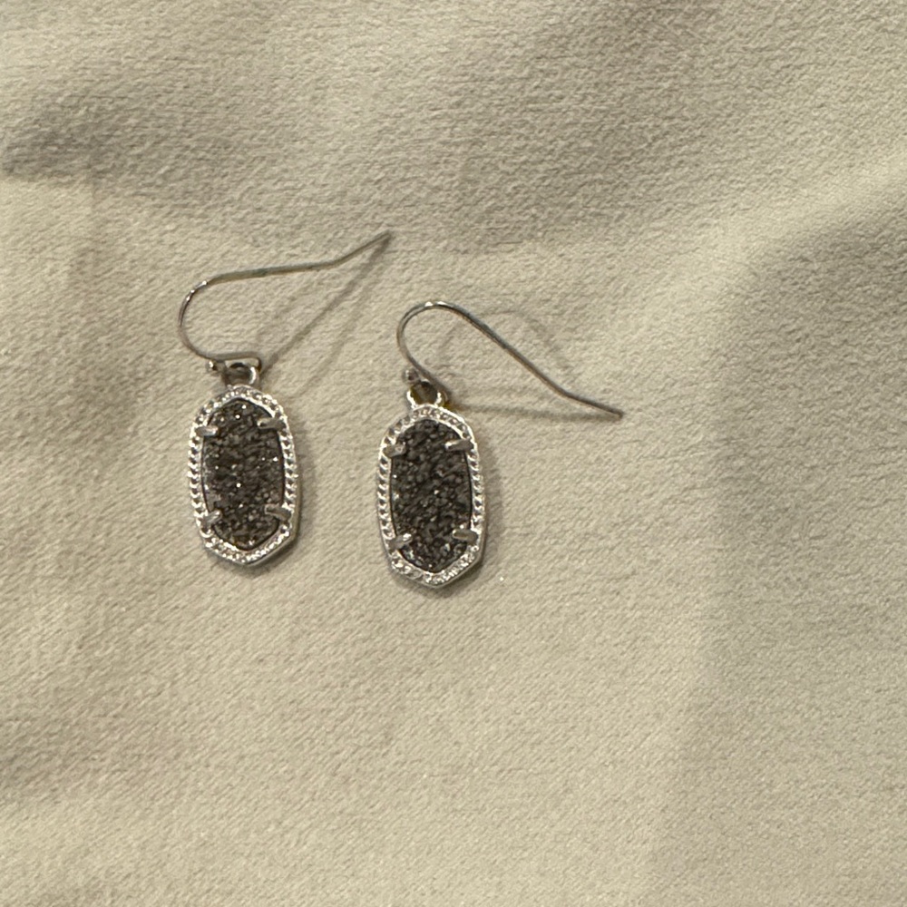 Elegant Silver Drusy Kendra Scott Dangle Earrings